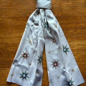 New Norwex White Star Patterned Optic Scarf